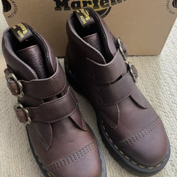 Dr Martens DEVON FLOWER BUCKLE PLATFORMS MSRP$240 Grizzly DK Brown Cute & Chic - Picture 1 of 16
